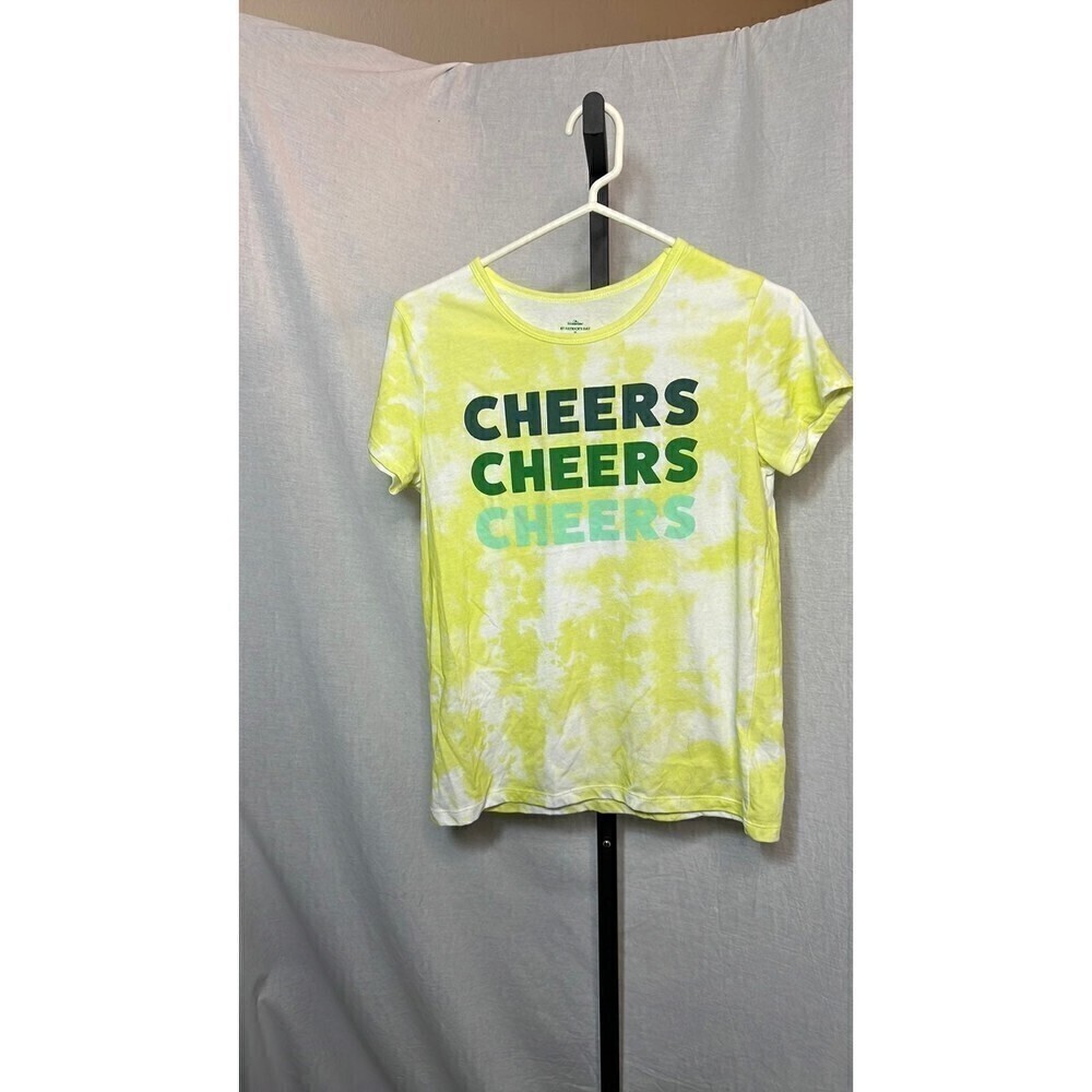 Juniors size medium (7-9) Saint Patrick’s day shirt